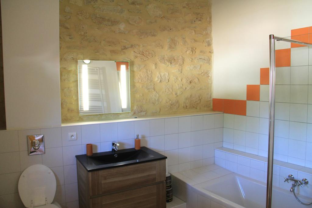 Hollyoaks Estate Hotel Saint-Pons-la-Calm Room photo