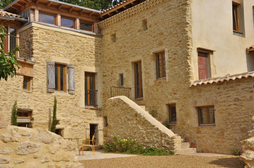 Hollyoaks Estate Hotel Saint-Pons-la-Calm Exterior photo