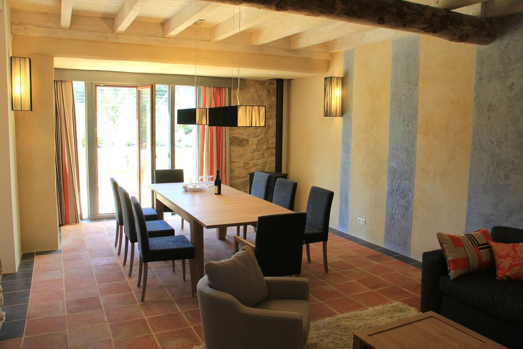 Hollyoaks Estate Hotel Saint-Pons-la-Calm Room photo